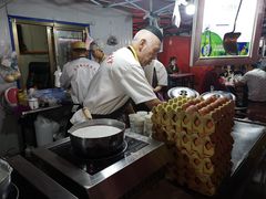 -清真老马家国华牛奶鸡蛋醪糟(正宁路店)