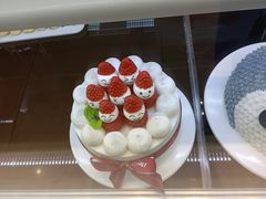 -花花卷卷·鲜食蛋糕(静安久光百货店)