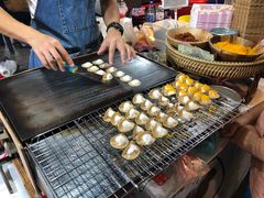 -席娜卡琳火车铁道夜市