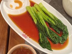 -莱莱小笼·乔艾