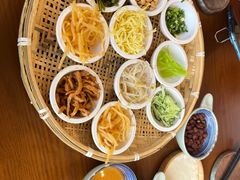 -包整·丝娃娃(一览甲秀楼风景店)