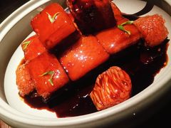 柚子红烧肉-海派悦庭·海胆烧麦·新融合菜(凯德广场店)