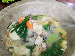 -姚记抚仙湖石锅鱼庄