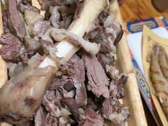 -一群羊手扒肉·火锅·早茶(远东公寓店)