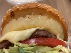 -The Habit Burger Grill 哈比特汉堡(世博店)