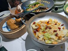 -费大厨辣椒炒肉(高铁吾悦广场店)