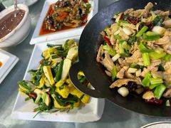 -宣威年猪饭·二十年云南家常菜·特色小炒肉(金碧店)