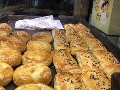 -浓心爷爷 ·现烤面包(保利红棉店)