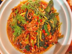 -老滇山寨•云南特色菜•地方菜•民族风情歌舞表演(金碧店)