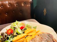 -The Cheebat 锌吧·Bistro(体育西店)