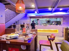 大堂-挂雪铁锅炖大鹅