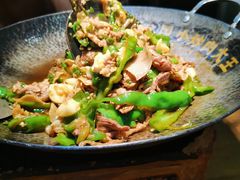-费大厨辣椒炒肉(万家丽一店)