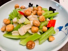 夏果百合炒西芹-西安凯悦酒店·湖畔中餐厅