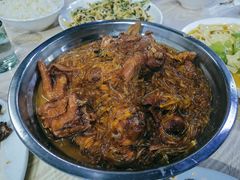 小鸡炖粉条-鸡炖兔