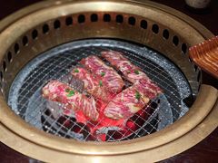 -山川小町·极番烧肉(新地假日广场店)