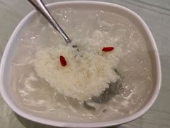 酒酿冰粉-三猫黑鱼花(南大店)