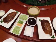 酥不腻烤鸭-老街坊美食汇(玉兰大街店)