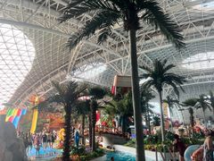 -天山海世界·米立方