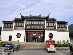 -灵岩山风景区