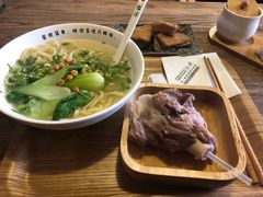 -每碗面馆(新鸿安大厦店)