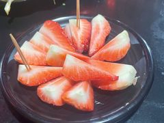 -果松木炭酸菜铜火锅·外婆参鸡汤