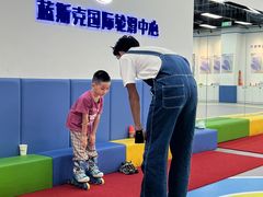 -米高蓝斯克国际轮滑中心(中铁建店)