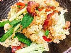 -万重锦·人文川菜馆(骡马市店)