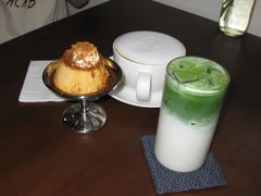 -Café Monson