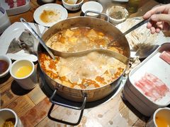 -蒙肥羊·酸汤潮牛·鲜牛肉火锅烤肉自助(岗顶店)