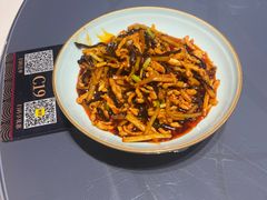 -丽华园·武汉地标楚菜餐厅(青山江滩店)