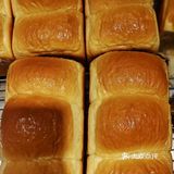红豆手撕面包红豆馅料充足，甜度适中