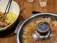 -有红鸡毛店·川菜(建设路店)