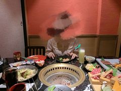 -山川小町·极番烧肉(新地假日广场店)