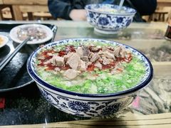 -陇上全荟兰州传统牛肉面(延吉路店)