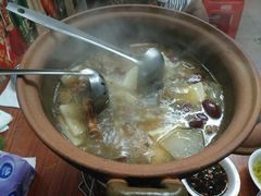 -威邵鸡煲(西华路总店)