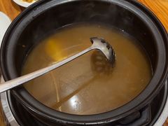 -菌之家·专业纯野生菌火锅·特色炒菌