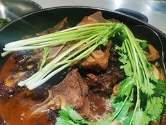 -运气牛自助酱大骨火锅(南京东路店)