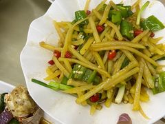 酸辣土豆丝-忆海南海鲜(椰风巷第一市场店)