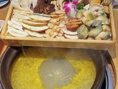 -一朵菌·野生菌探索家火锅(南亚店)