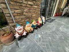 -鲁邦国际风情街(麦世达韩国精品百货店)