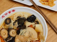 -龙华素斋(龙华路店)