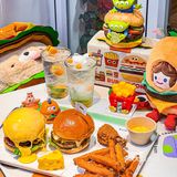 在济南提前过六一[礼花]汉堡小店可爱薯了🍔