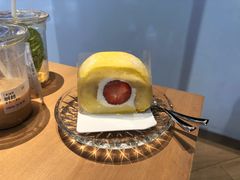 草莓牛乳蛋糕-香馥咖啡(民盈国贸城店)