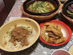 -鹤江桥·红油牛肉粉(SKP店)