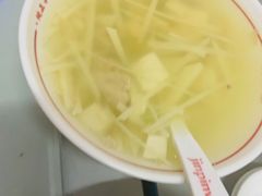 酸笋豆腐汤-津品味小吃(大学湾店)