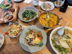 -大头虾越式风味餐厅(光明广场店)