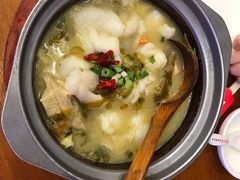 -周鱼小馆石锅酸菜鱼(活力汇店)