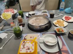 -椰小鸡·琼州糟粕醋·火锅(美兰缤纷城店)