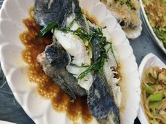 -覃记海鲜美食餐厅