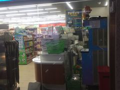 -全家便利店(莲花池东路店)